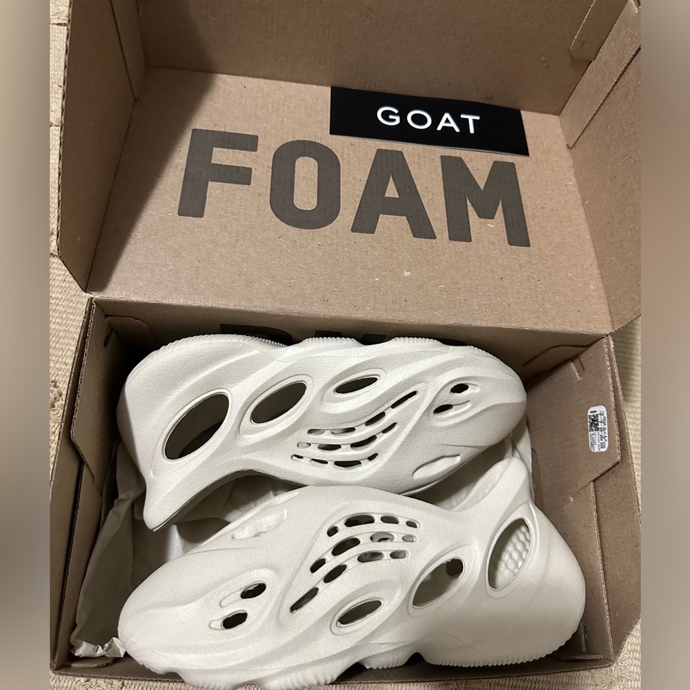 Yeezy foam runner